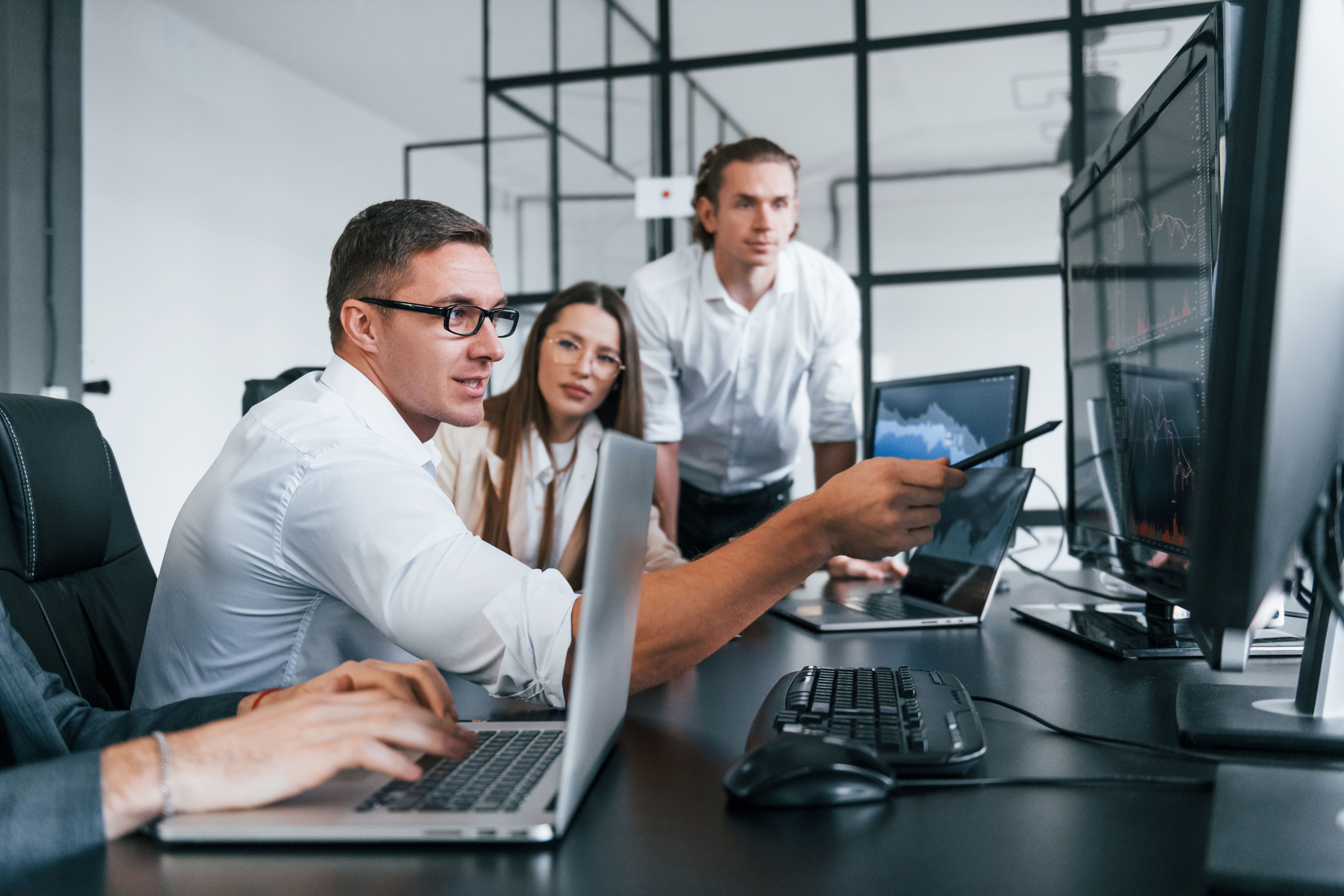 Interface de SAP Cloud ERP com recursos de inteligência artificial, Joule e automação de processos empresariais.